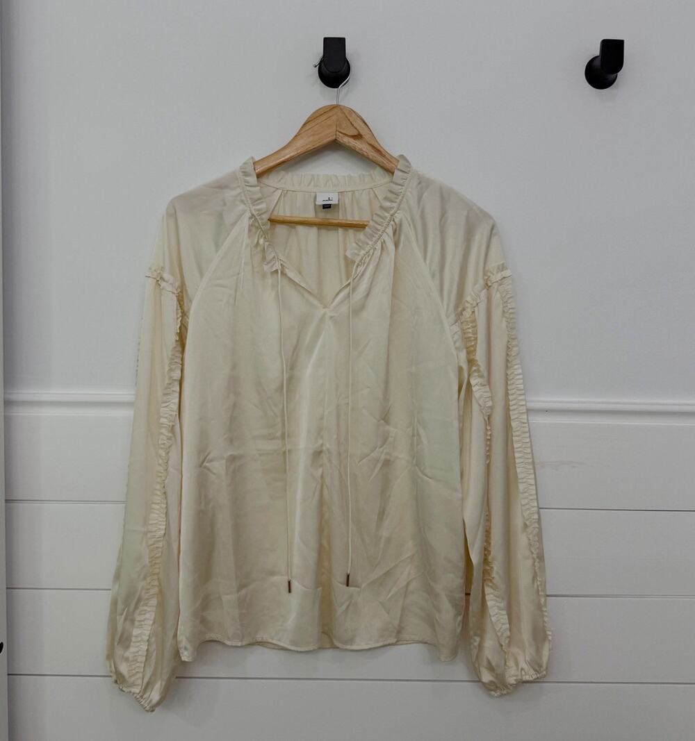Women’s Cabi #4911 Chloe Blouse Delicate Ruffle Blouse Top Size S
